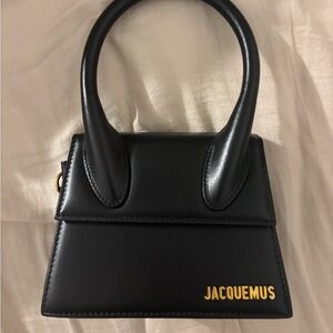 JACQUEMUS LE CHIQUITO moyen